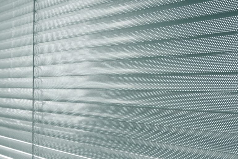 Homepage » Upper Hunter Blinds Do Aluminium Blinds Last Longer Than Timber Lookalikes